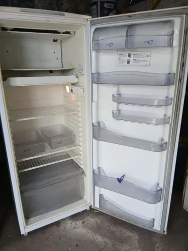 DEGELO COM GARANTIA E ENTREGAR 