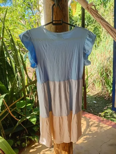 Vestido azul com degradê. Tamanho 13/14. Ótimo estado. 25 reais <br>Tam. 13/14