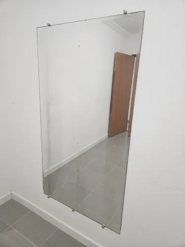 Espelho gigante