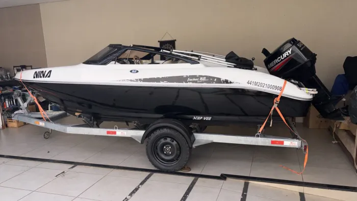 Lancha Focker 160 Black Edition Zera 89hrs Oportunidade