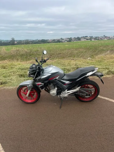 Vendo Twister 250!