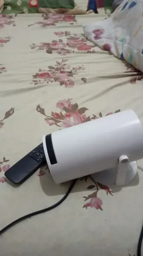 Vendo um projetor em bom estado!