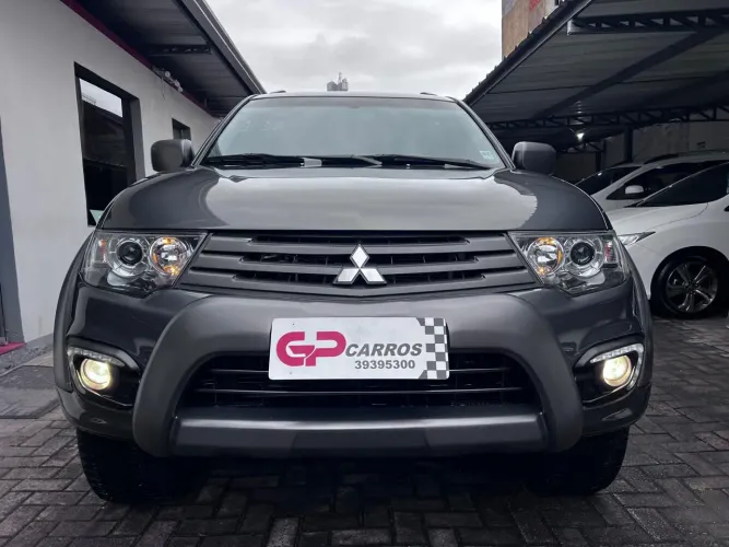Mitsubishi Pajero Outdoor 3.2 4X4 T.i. Dies.5p Aut. 2018