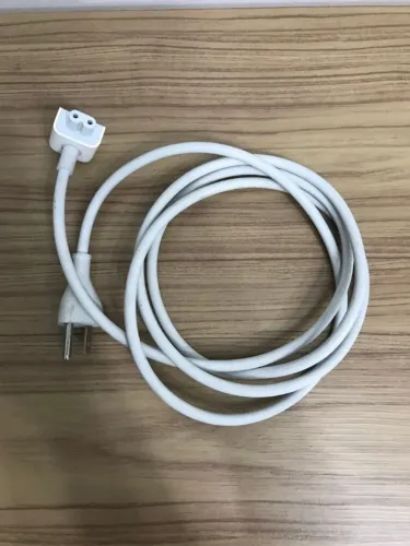 Cabo Extensor de Tomada Apple Original Semi Novo p/ Carregador Macbook -