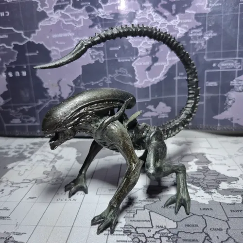 Alien Xenomorfo Estátua Decorativa