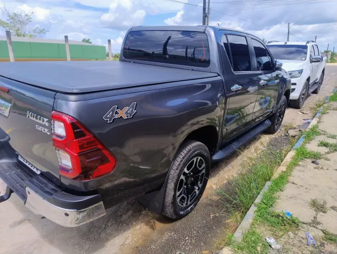 Toyota Hilux CD SRX 4X4 2.8 TDI 16V Diesel Aut. 2025