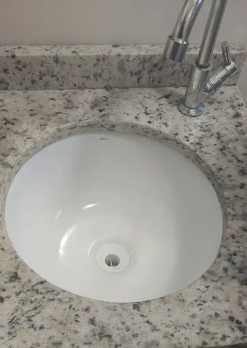 Conjunto 2 cubas para banheiro e 2 torneiras