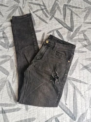Calça Jeans da Contton On
