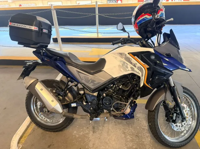 Moto muito nova tudo ok por apenas 15.000