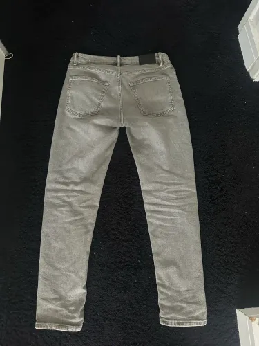 Calça Zara slim fit 40