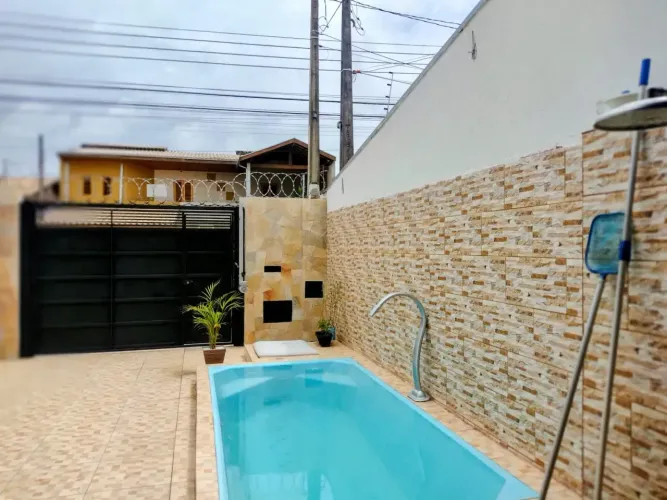 Casa com piscina para locação no bairro Novo Horizonte