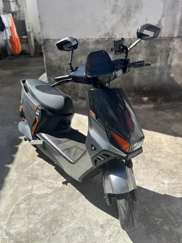 Scooter Elétrica LUYUAN MN3-POP - Veloc.Máx. 62Km/H
