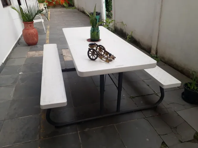 Mesa com bancos LIFETIME