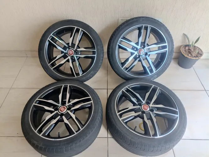 Rodas Aro 17 (Furação 4x100)
