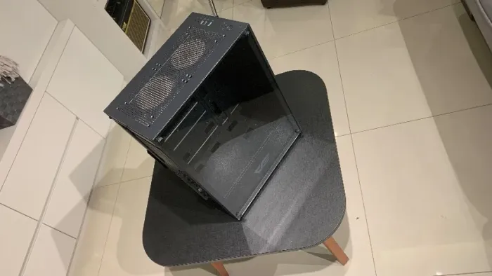 Gabinete para computador Gamer - Sem fonte. (usado)
