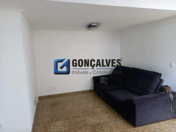 Sobrado Residencial de 3 Quartos com 1 Suíte em Jordanópolis, SBC 244m²