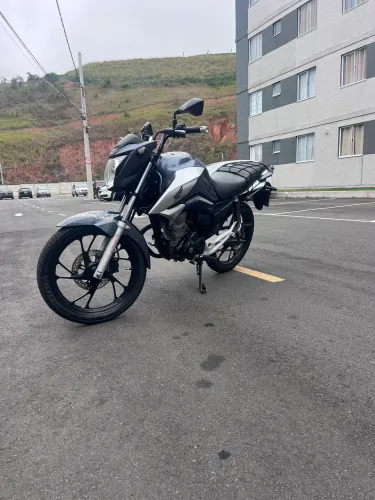 Titan 160