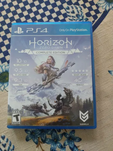 vendo Horizon Zero Dawn, Complete Edition