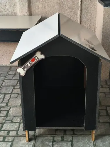 Vendo casinha de cachorro porte médio 