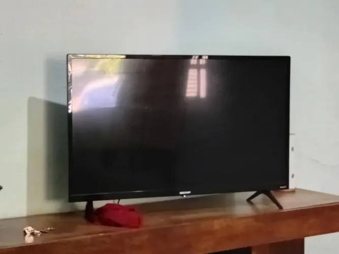 TV "32" smart Roku semp