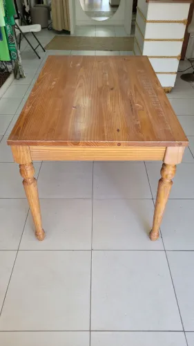 MESA DE JANTAR DE MADEIRA MACIÇA