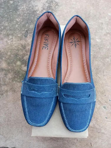 Vendo essa sapatilha número 35  não entrego 