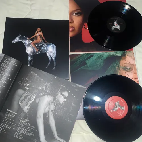 BOX BEYONCE RENAISSANCE VINIL + LIVRETO + CAPAS ALTERNATIVAS