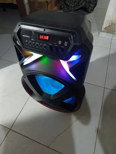 Vendo caixa de som mundial!