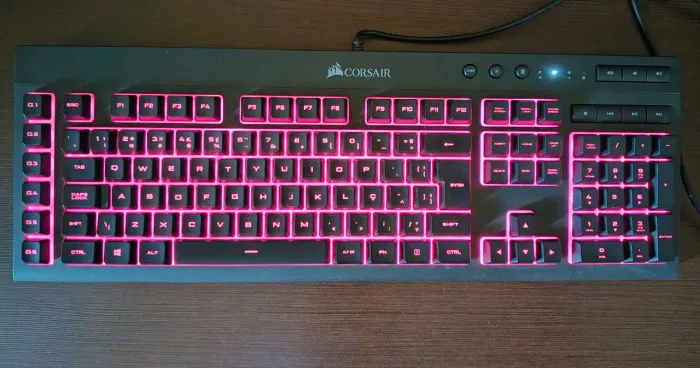 Teclado Gamer Corsair K55 