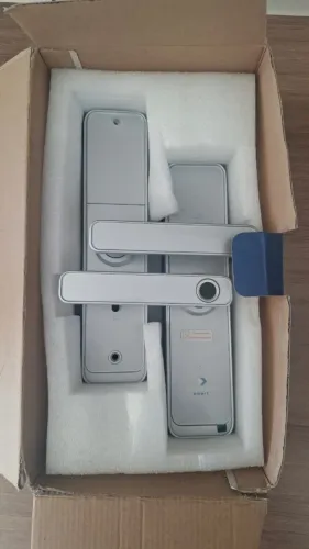 Fechadura Digital KaBuM! Smart 500 com Biometria e Wi-Fi