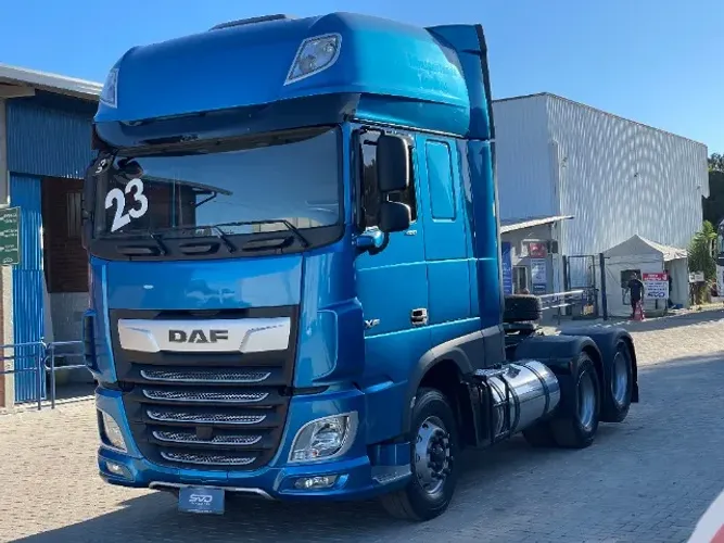 CAMINHÃO DAF XF 480 6X2 ANO 2023 EURO 6 TETO ALTO - UNICO DONO - FROTA SVD