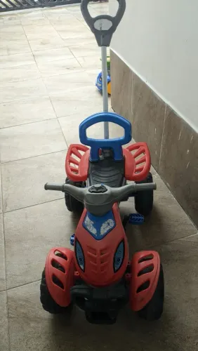 Motoca quadriciclo