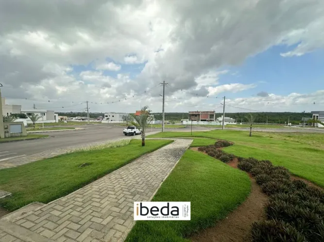 ibeda - Terreno à venda no condomínio Natural Ville - area total 468m2, sombra