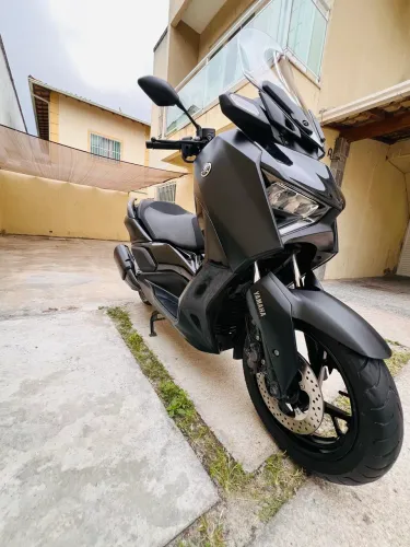 XMAX à venda ? conforto, potência e presença em cada detalhe.