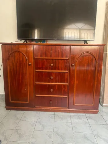 Cômoda/ armário