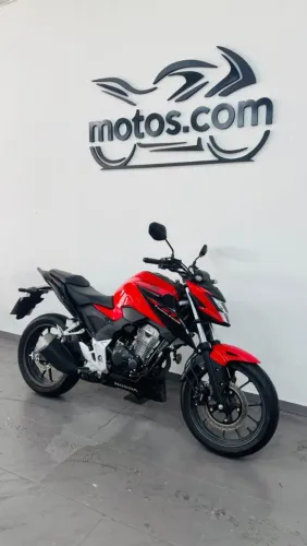 CB Twister 300F 2024 impecável, parcelo no cartão em até 21x