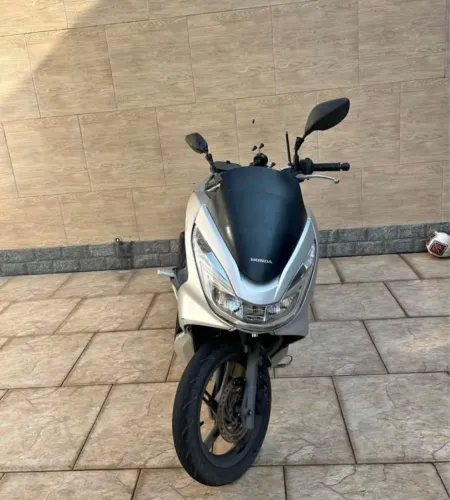 Vendo ou troco PCX 150dlx!!!