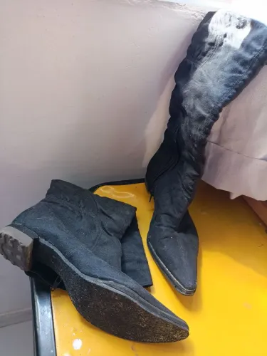 Bota cano longo número 35