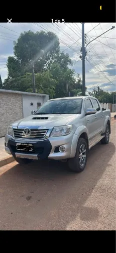 Toyota Hilux CD SRV D4-d 4X4 3.0 TDI Diesel AUT 2013