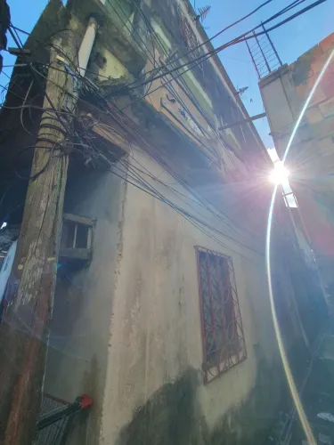 Vende-se, uma casa. com cinco kitnet