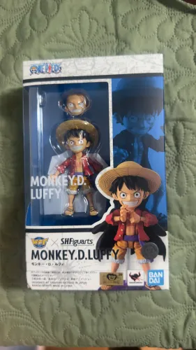 S H Figuarts WCF Monkey D. Luffy One Piece Original Bandai
