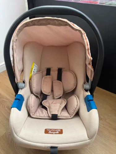 Bebê conforto + carrinho Burigotto