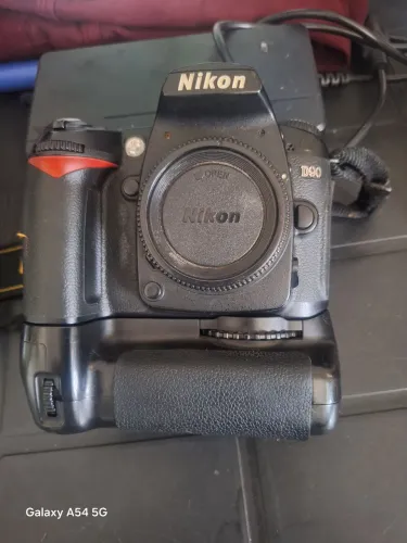 Câmara fotógrafica nikon D90