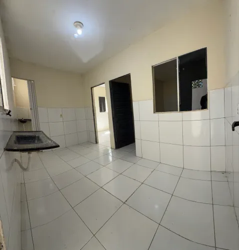 Kitnet zona sul 1 e 2 quartos com agua, luz e internet incluso com garagem