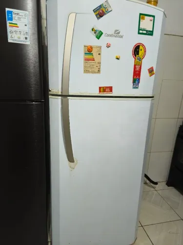 Vende -se geladeira usada