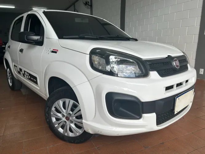 Fiat Uno Attractive 1.0 EVO Fire Flex 8V 5P 2021