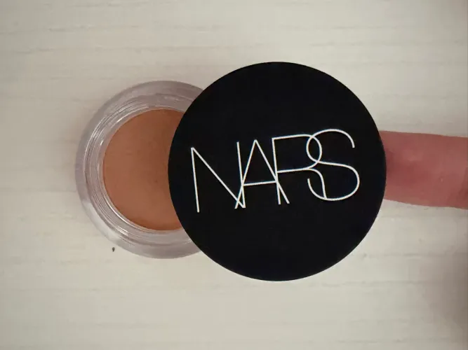 Corretivo Nars Soft Mate Cor L3 Honey Potinho
