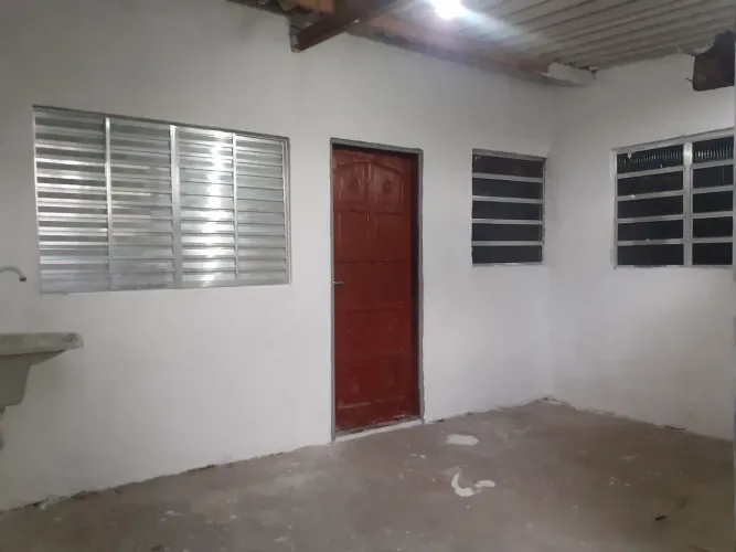 CASA A VENDA