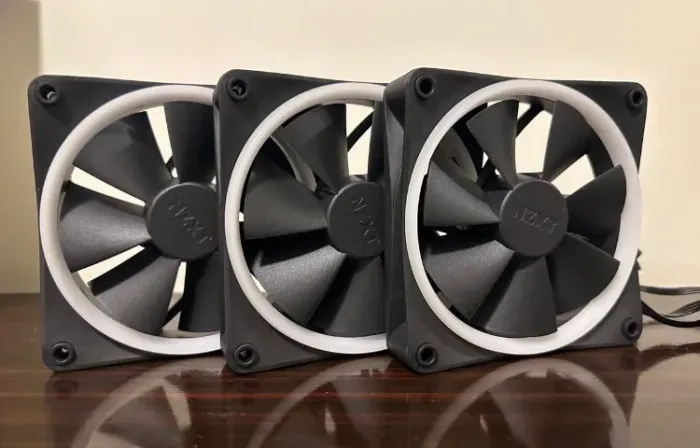 Kit Com 3 Ventoinhas NZXT, 120mm, RGB, Preto - RF-R12TF-B1