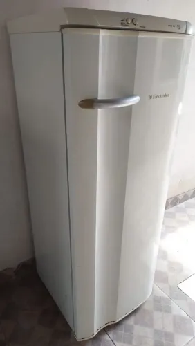 Geladeira Electrolux Entrego 